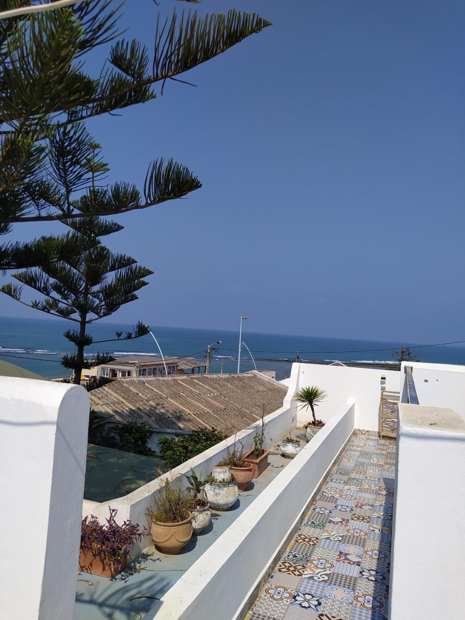 Kabano Beach Auberge Cafe Restaurant 물레이 부슬람 외부 사진